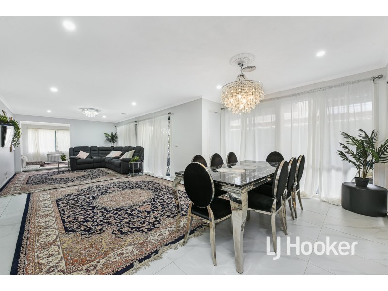 3 Mariner Close, Cranbourne North VIC 3977