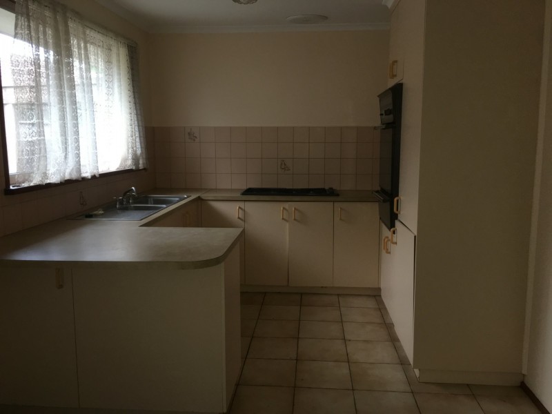 Unit 2/7 Hazlitt Court, Cranbourne VIC 3977