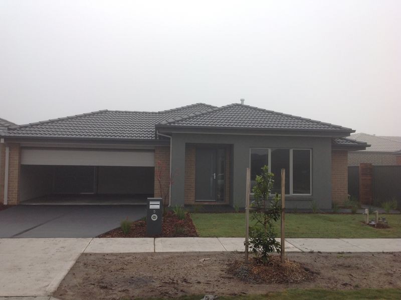 5 Rosyth Way, Cranbourne VIC 3977