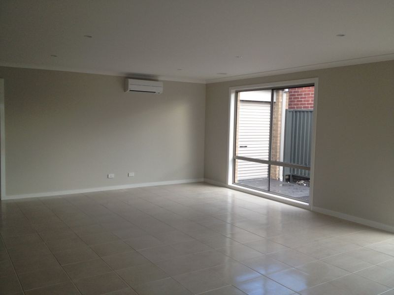 5 Rosyth Way, Cranbourne VIC 3977