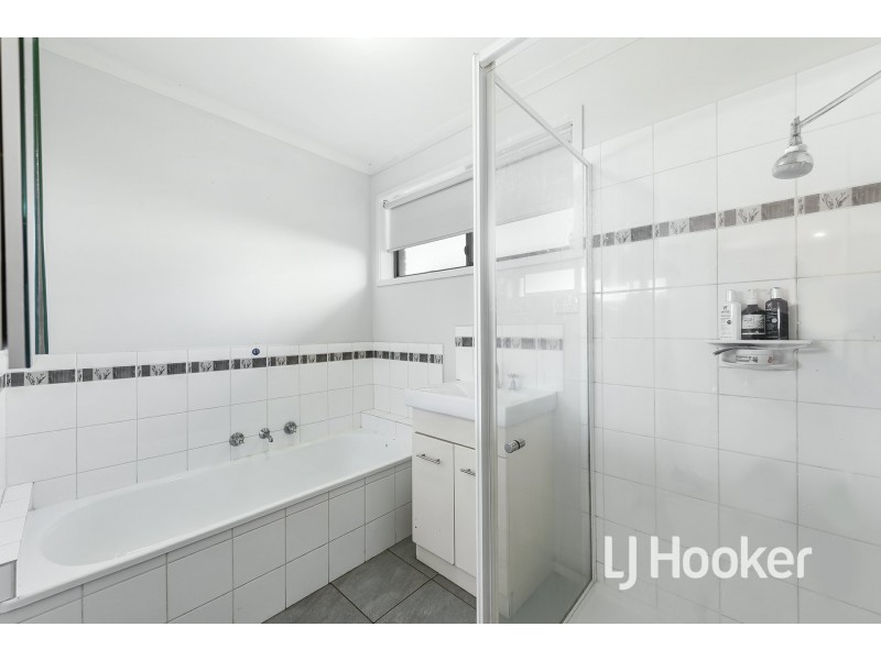 66 Raisell Road, Cranbourne West VIC 3977