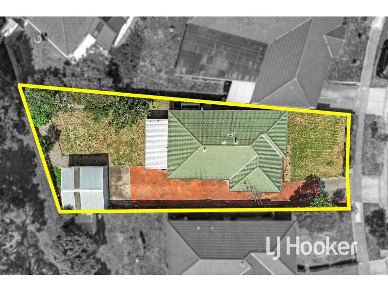 66 Raisell Road, Cranbourne West VIC 3977