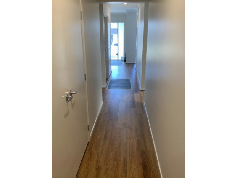 22 Dargle Way, Clyde North VIC 3978