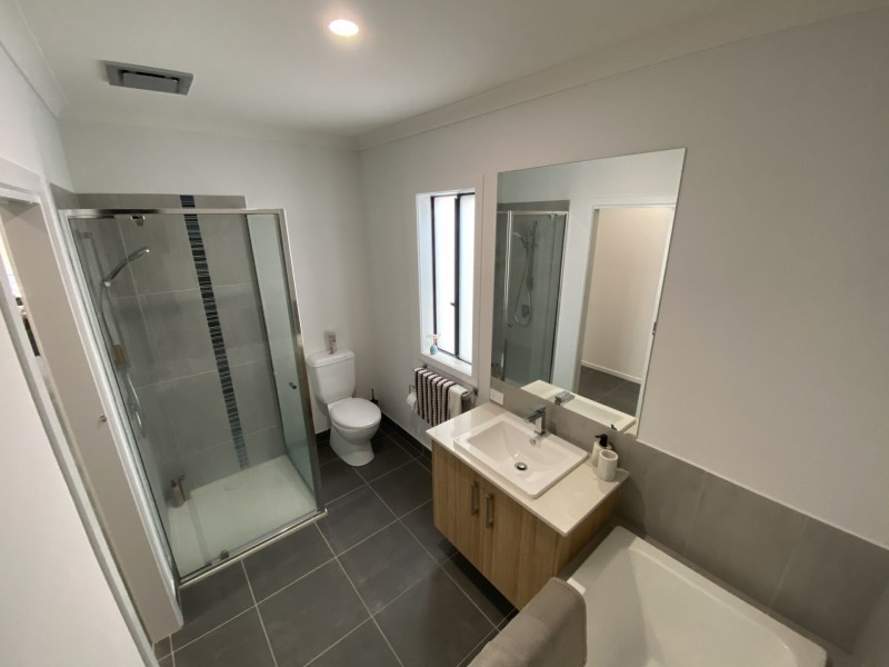 85 Athletic Circuit, Clyde VIC 3978