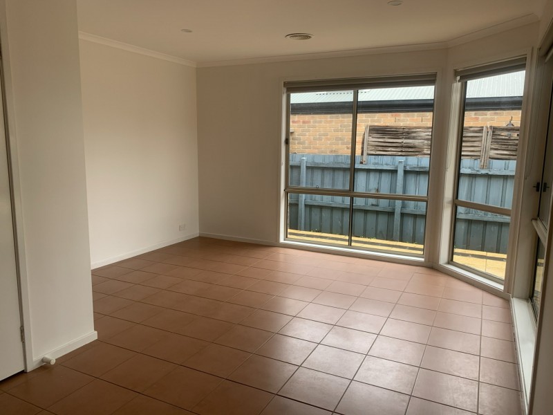 74 Jerilderie Drive, Berwick VIC 3806