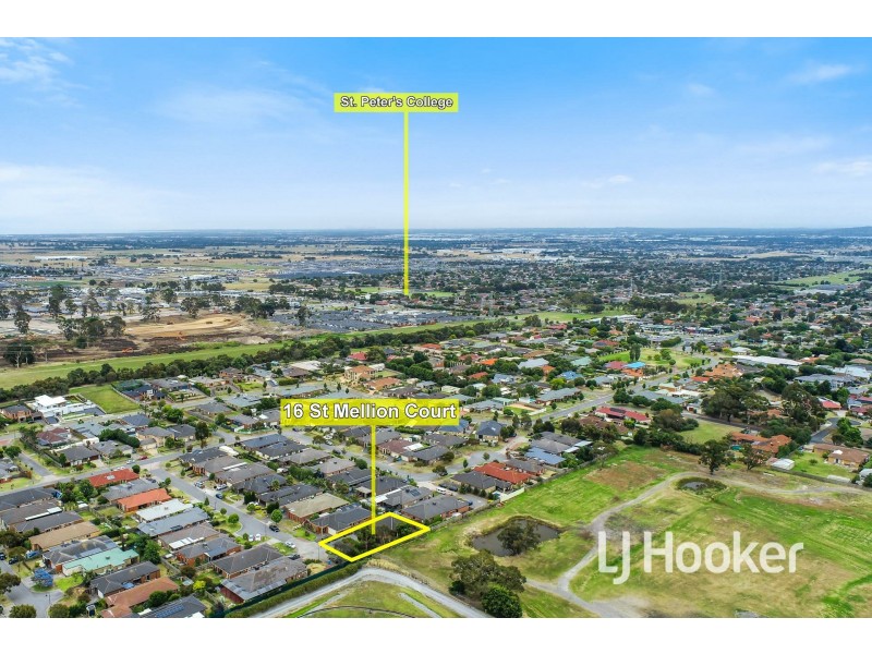 16 St Mellion Court, Cranbourne VIC 3977