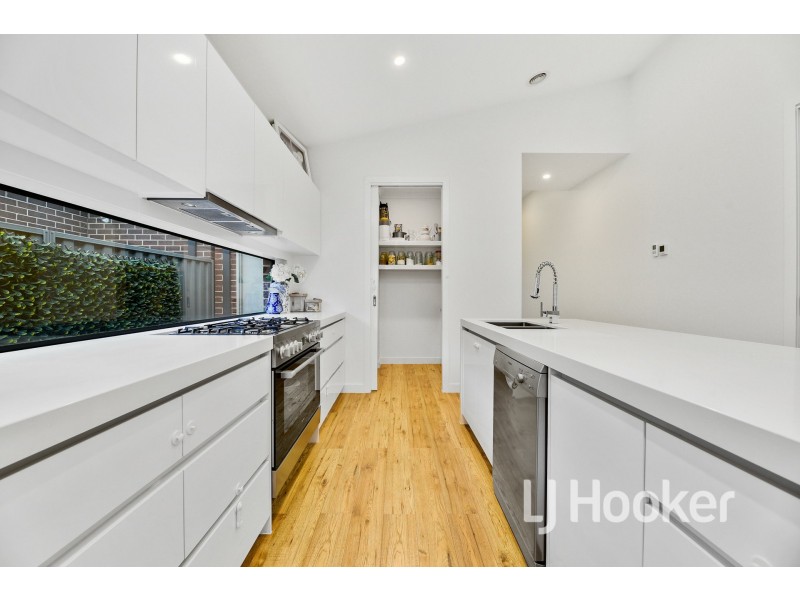 3 Boonwurrung Street, Cranbourne East VIC 3977