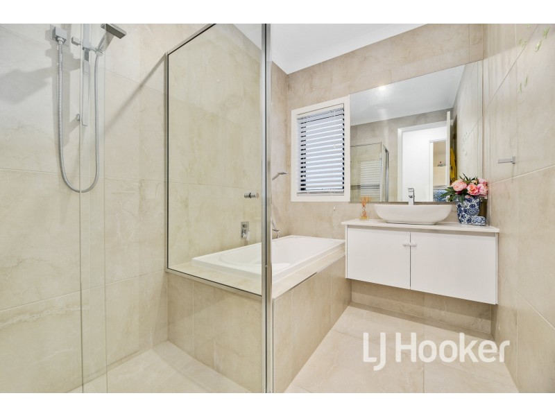 3 Boonwurrung Street, Cranbourne East VIC 3977