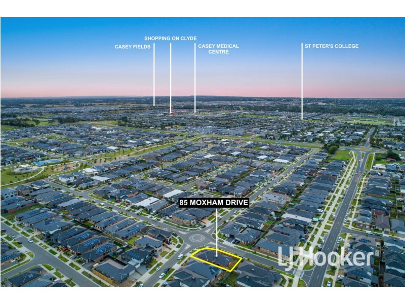 85 Moxham Drive, Clyde North VIC 3978