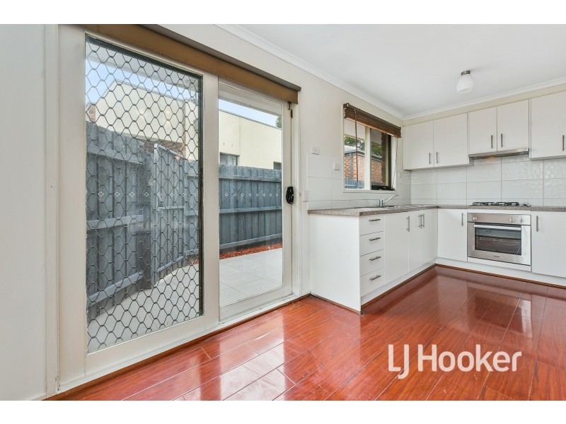 1/43 Wentworth Street, Cranbourne North VIC 3977