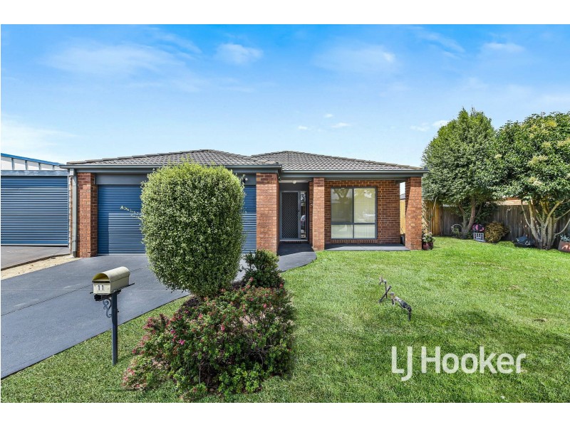 11 Kulkami Way, Cranbourne West VIC 3977