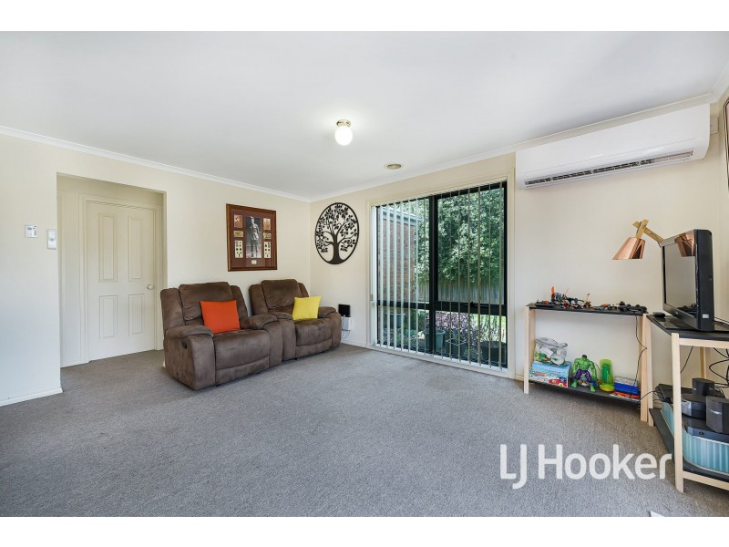 11 Kulkami Way, Cranbourne West VIC 3977
