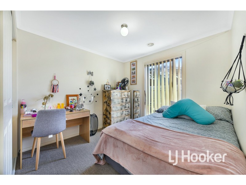11 Kulkami Way, Cranbourne West VIC 3977