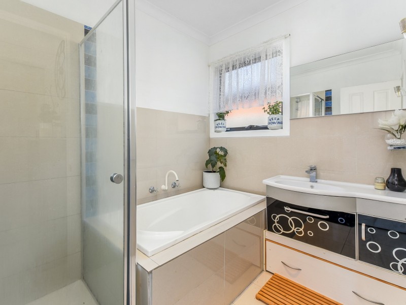 Unit 2/42 Harry Street, Cranbourne VIC 3977