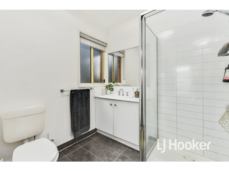 52 Kingdom Drive, Cranbourne VIC 3977