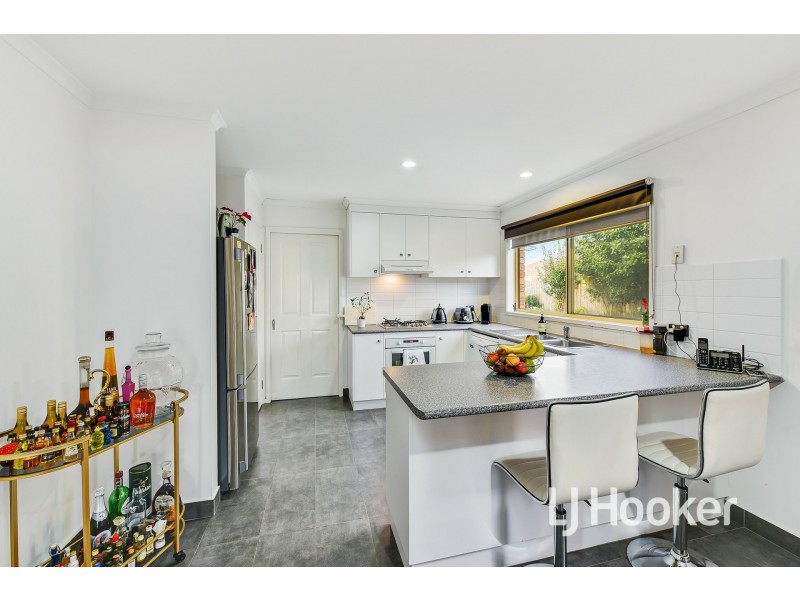 52 Kingdom Drive, Cranbourne VIC 3977