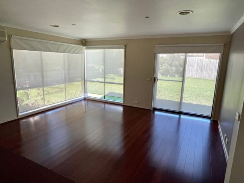 30 Olive Road, Lynbrook VIC 3975