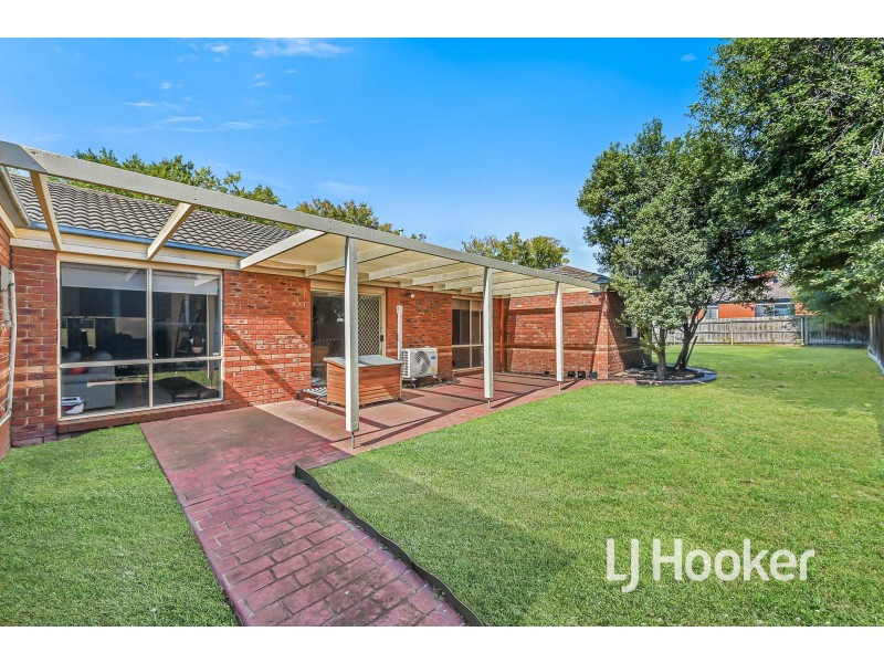 35 Littlecroft Avenue, Narre Warren South VIC 3805