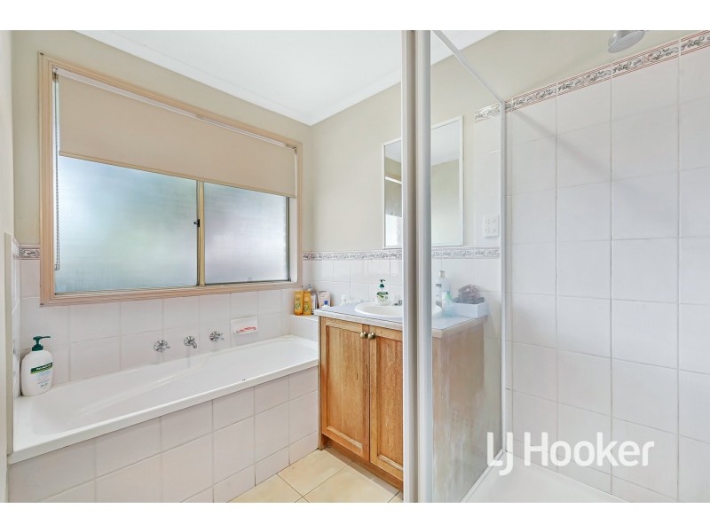 35 Littlecroft Avenue, Narre Warren South VIC 3805