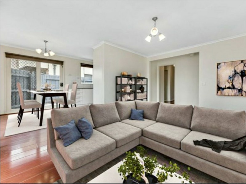 1/43 Wentworth Street, Cranbourne North VIC 3977