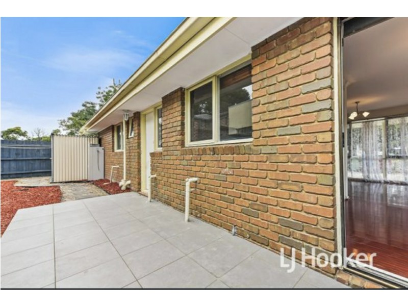 1/43 Wentworth Street, Cranbourne North VIC 3977