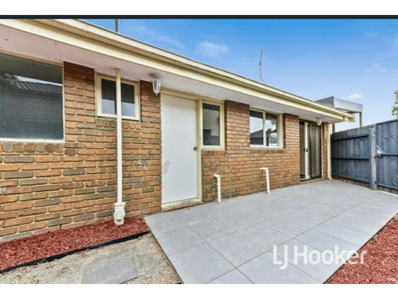 1/43 Wentworth Street, Cranbourne North VIC 3977