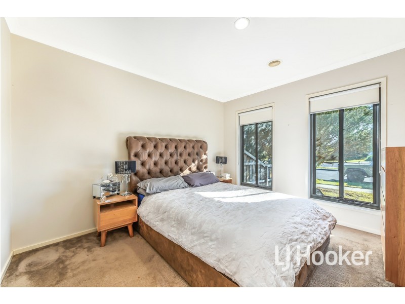 25 Waterbury Street, Cranbourne VIC 3977