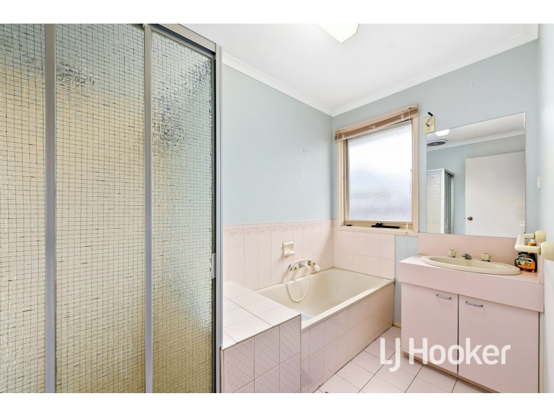 1 Karrum Karrum Court, Narre Warren South VIC 3805