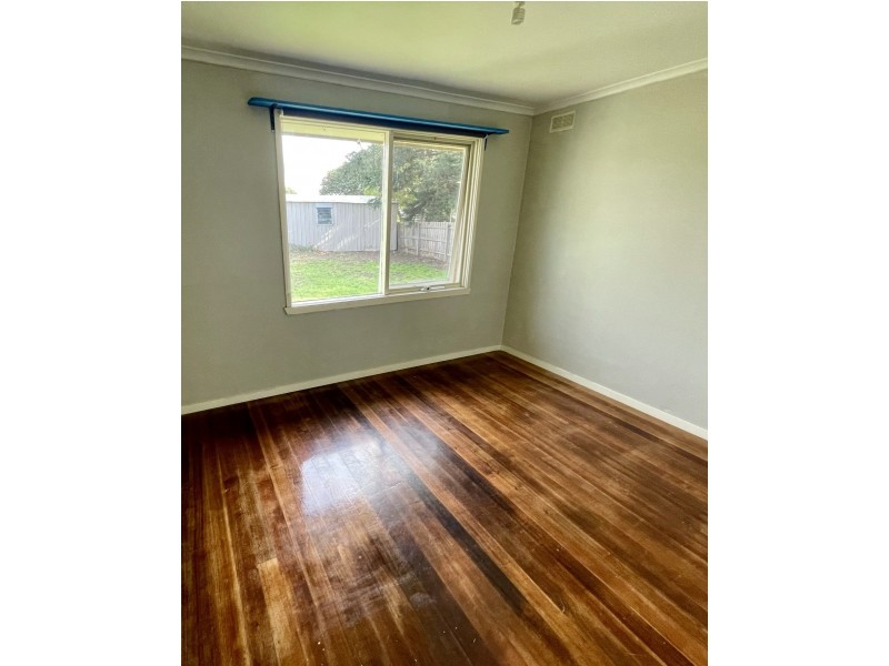 17 Rosalie Avenue, Cranbourne VIC 3977