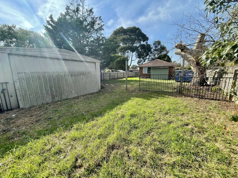 17 Rosalie Avenue, Cranbourne VIC 3977