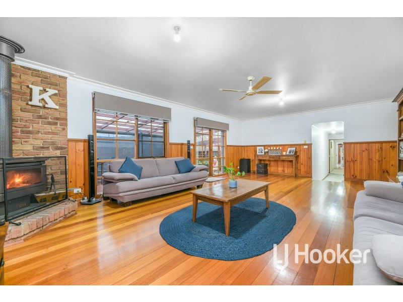 10 South Anderson Court, Cranbourne VIC 3977