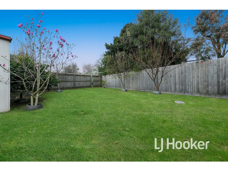 10 South Anderson Court, Cranbourne VIC 3977