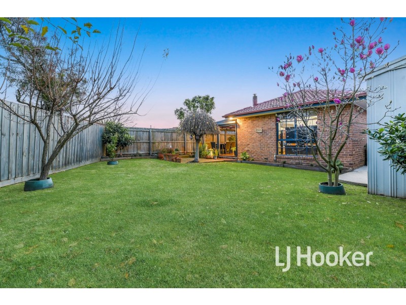 10 South Anderson Court, Cranbourne VIC 3977