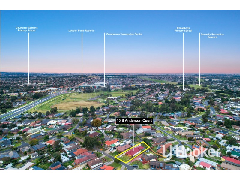 10 South Anderson Court, Cranbourne VIC 3977