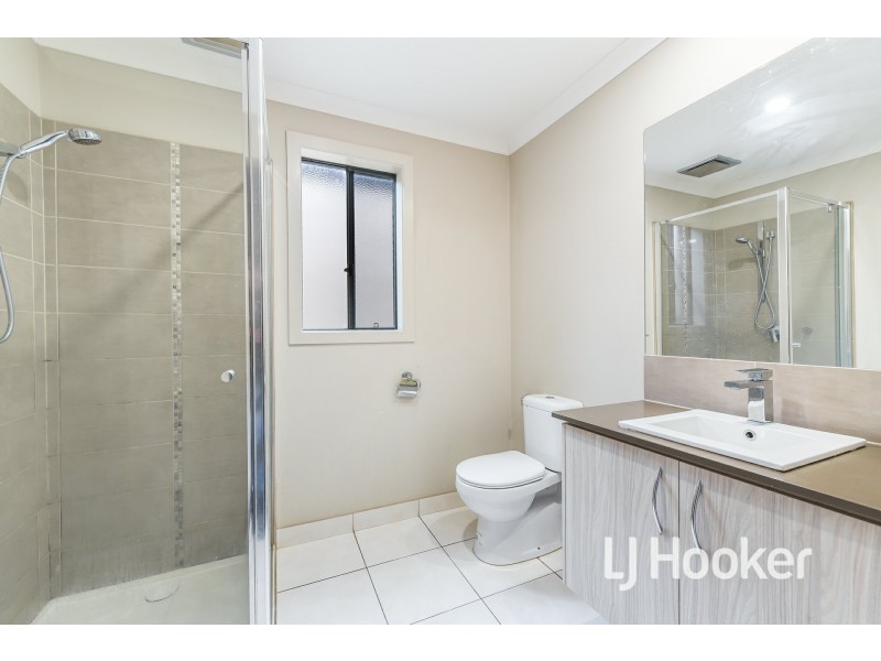 34 Cortula Road, Cranbourne East VIC 3977