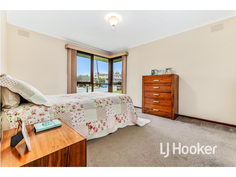 1 Circle Drive North, Cranbourne VIC 3977