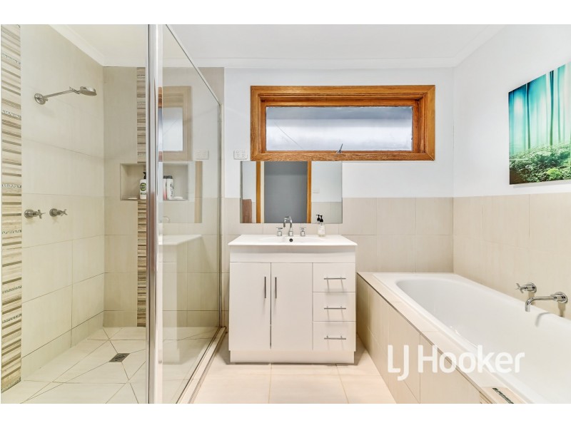 1 Circle Drive North, Cranbourne VIC 3977