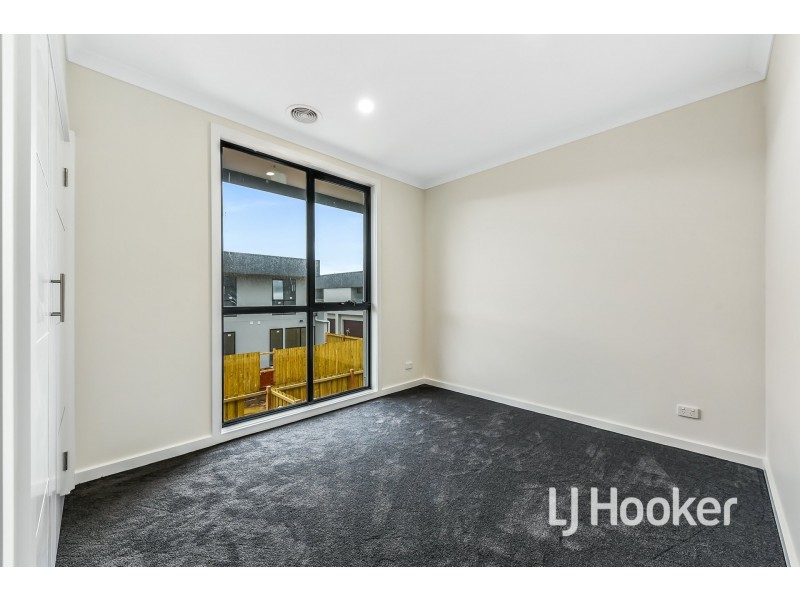 5 Autumn Crescent, Carrum Downs VIC 3201