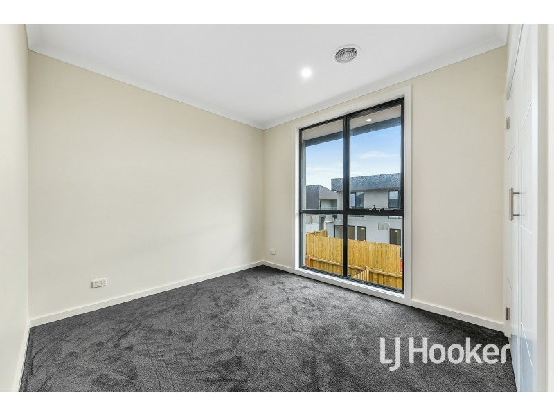 5 Autumn Crescent, Carrum Downs VIC 3201