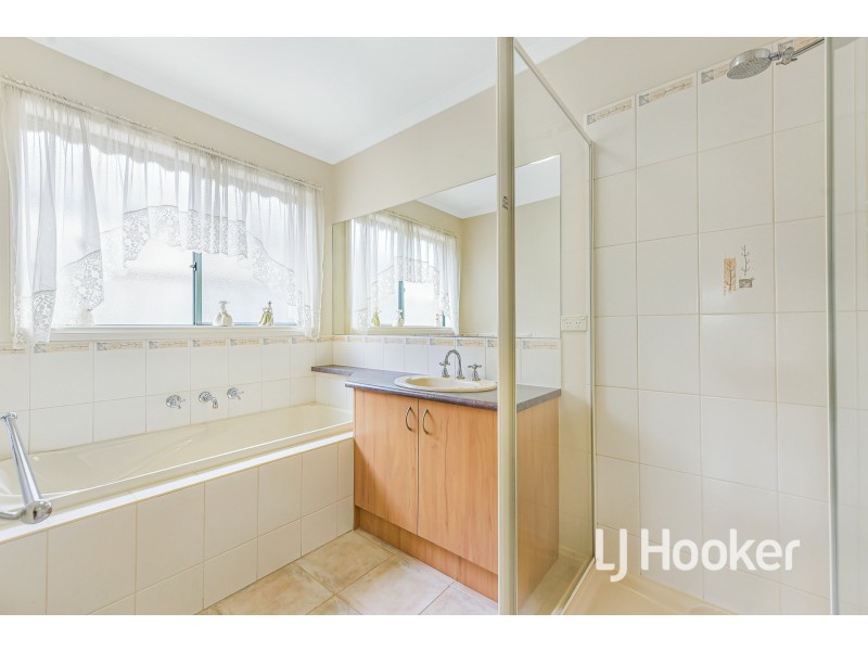 29 Jagger Circuit, Cranbourne East VIC 3977