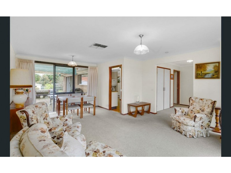 3 Marnebeck Court, Cranbourne VIC 3977