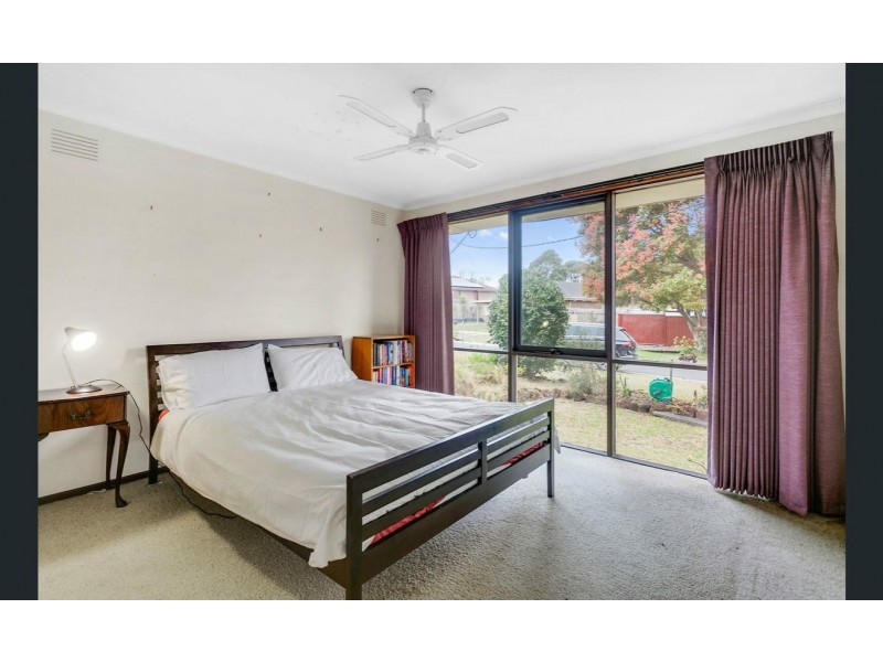 3 Marnebeck Court, Cranbourne VIC 3977