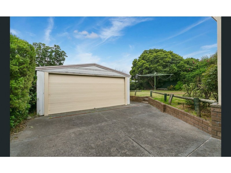 3 Marnebeck Court, Cranbourne VIC 3977