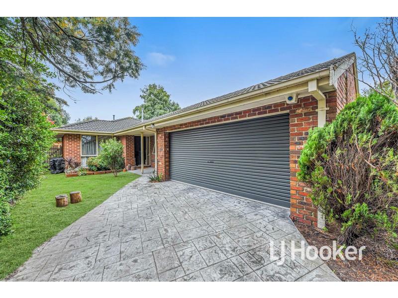 36 Sunnyside Drive, Berwick VIC 3806