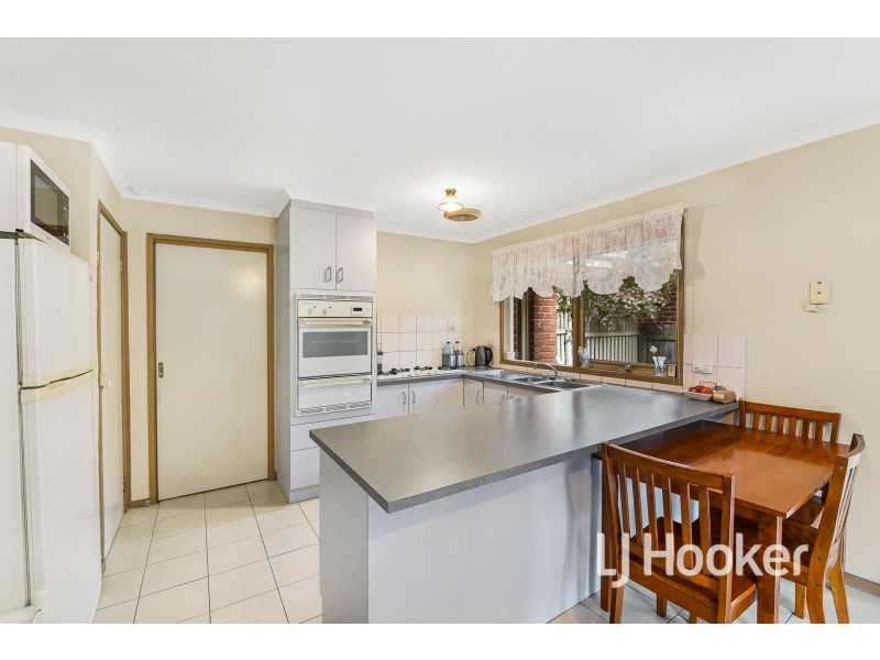 36 Sunnyside Drive, Berwick VIC 3806