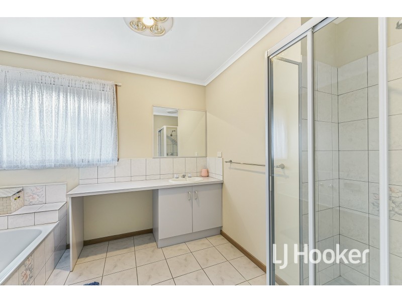 36 Sunnyside Drive, Berwick VIC 3806