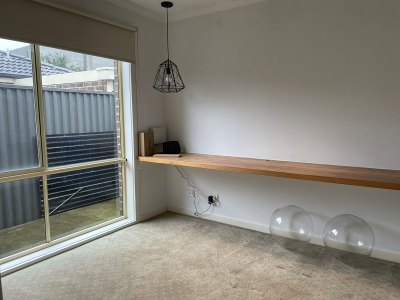 1/5 Gordon Street, Cranbourne VIC 3977