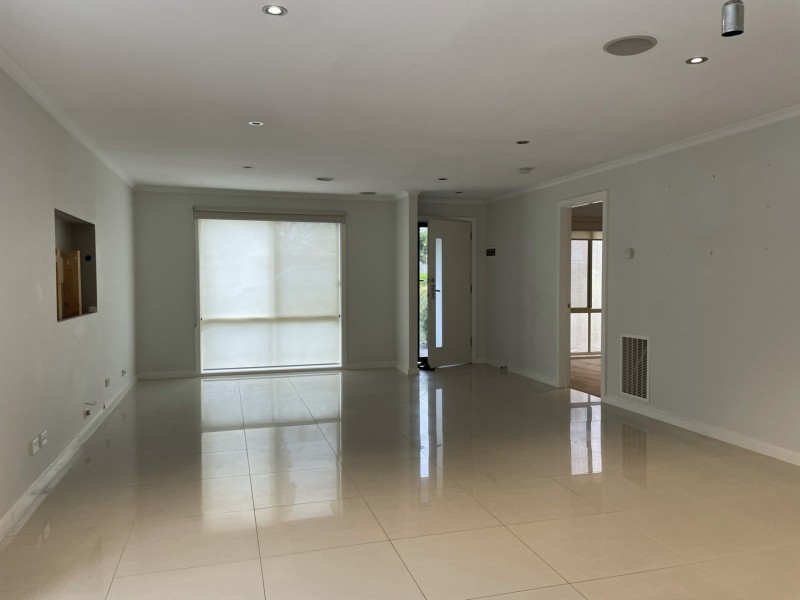 1/5 Gordon Street, Cranbourne VIC 3977