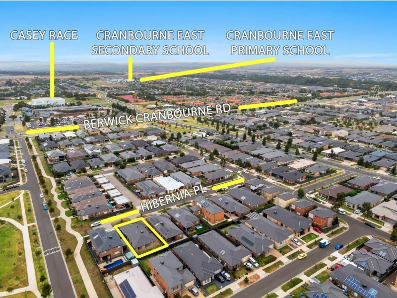13 Hibernia Place, Cranbourne VIC 3977