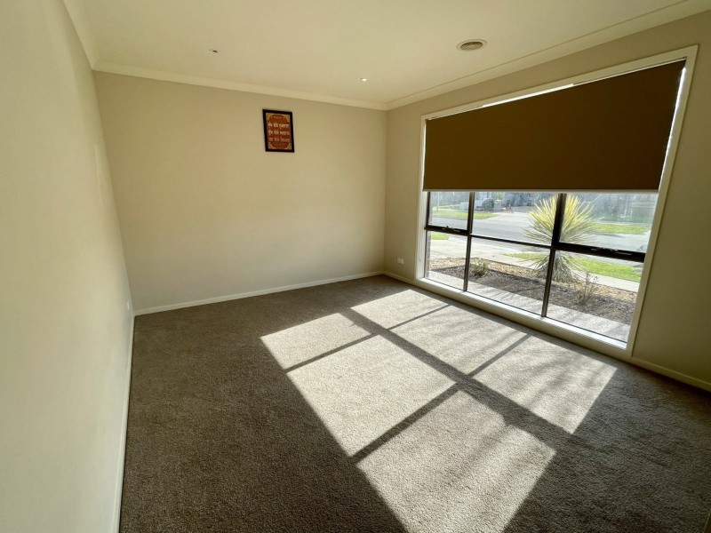 35 Cortula Road, Cranbourne East VIC 3977